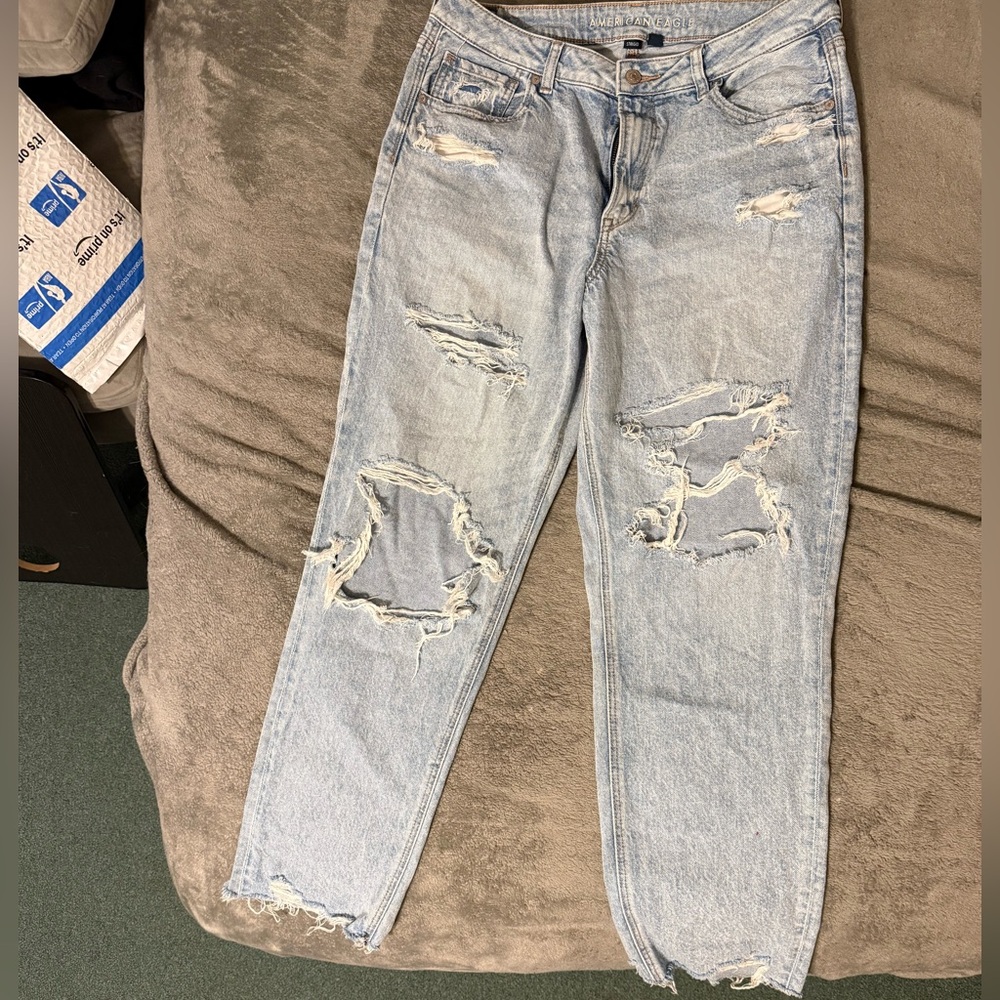 American Eagle Outfitters Light Blue Distressed Straight Leg Jeans